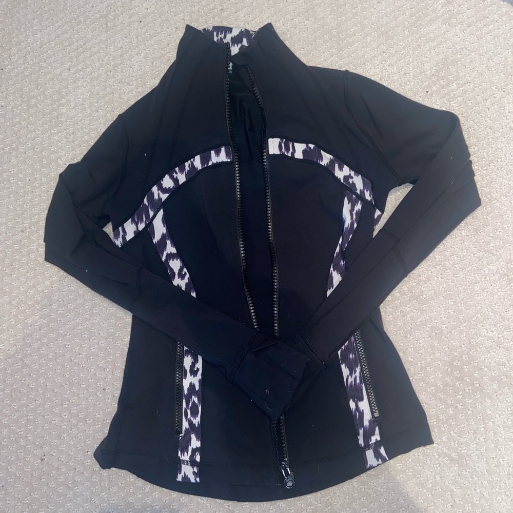 Lululemon cheetah define jacket *rare*